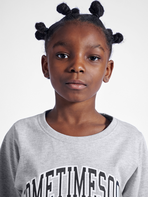 stsOCEAN T-SHIRT S/S, GREY MELANGE, model