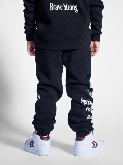 stsUNIQUE PANTS, BLACK, model